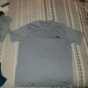 3/$15 Under armour grey shirt. L or XL